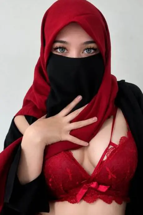 Beyoğlu Escort Burcu Fotoğrafı (3)